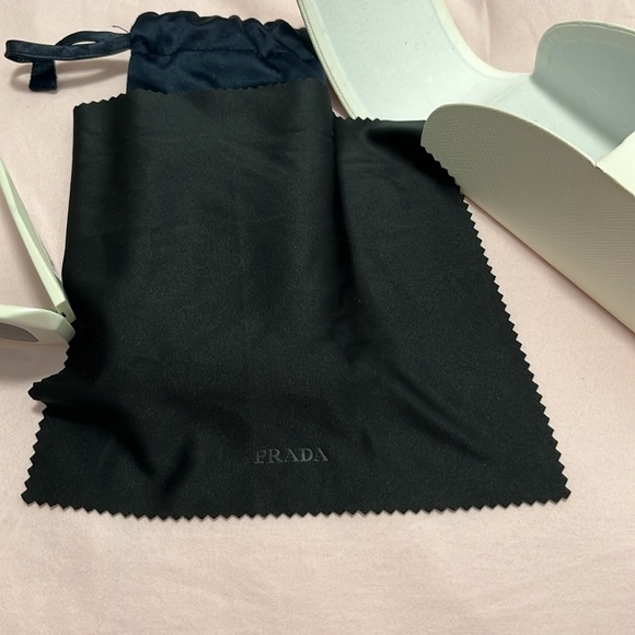 Prada Symbole sunglasses in white - Picture 11 of 16